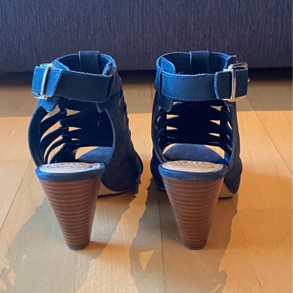 Vince Camuto blue suede sandals, size 7.5 - Picture 3 of 3